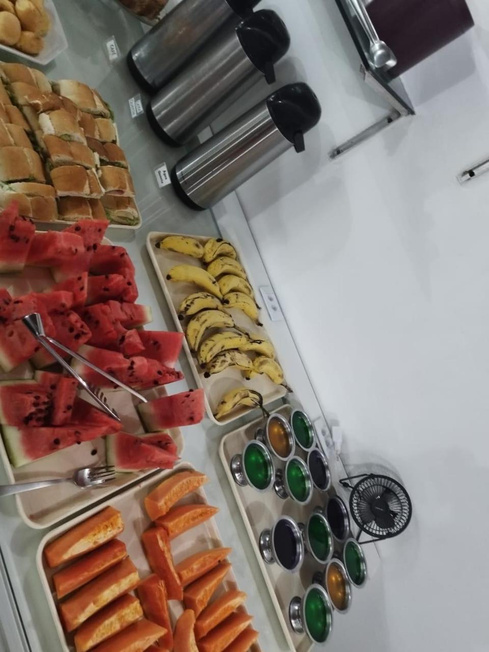 麦克斯酒店 Núcleo Bandeirante 外观 照片